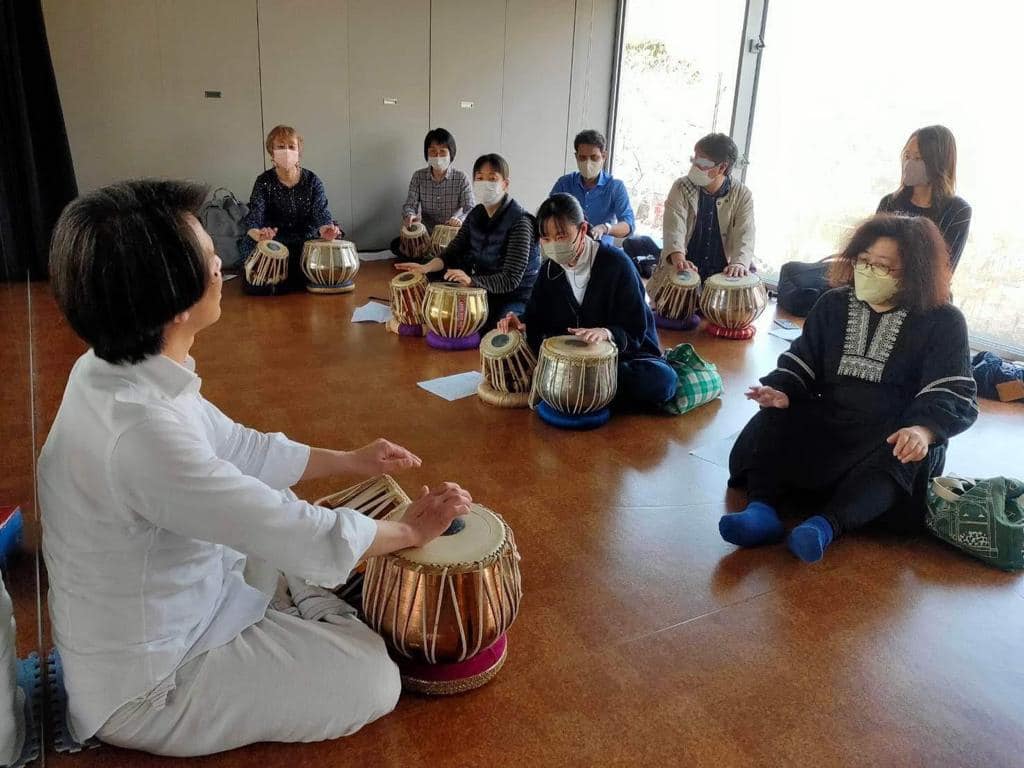 The One day “TABLA Workshop for beginners” at Vivekananda Cultural Centre. Embassy of India, received an overwhelming response from friends of India in Japan, of all age groups. on 11/03/2023