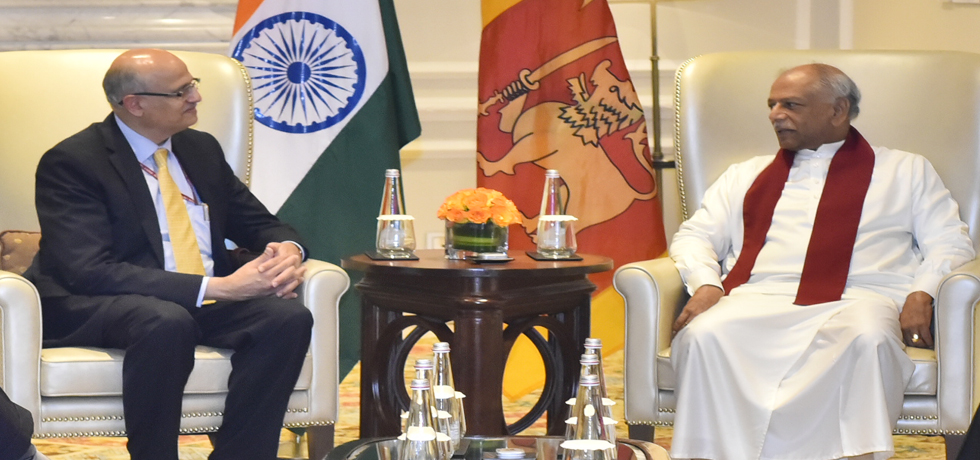 Foreign Secretary calls on Dinesh Gunawardena, Minister of Foreign Relations of Sri Lanka in New Delhi 