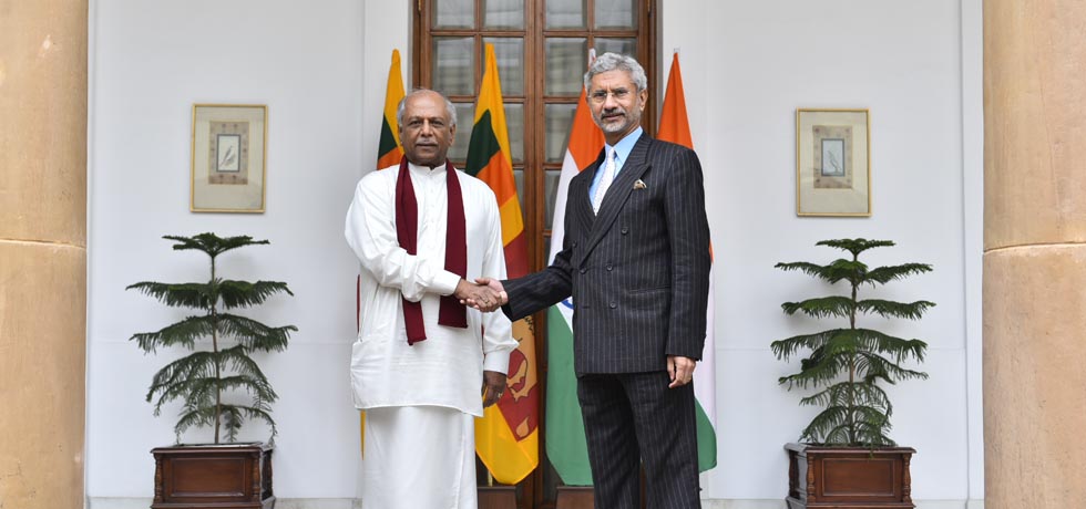 External Affairs Minister meets Dinesh Gunawardena, Minister of Foreign Relations of Sri Lanka at Hyderabad House, New Delhi 