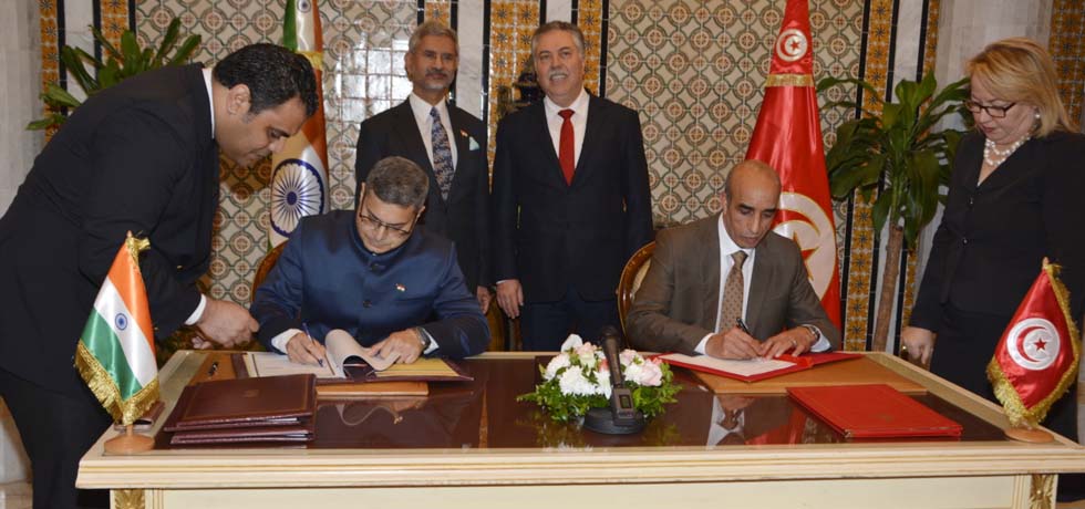 External Affairs Minister and Sabri Bachtobji, Minister of Foreign Affairs of Tunisia witness signing of agreement in Tunisia