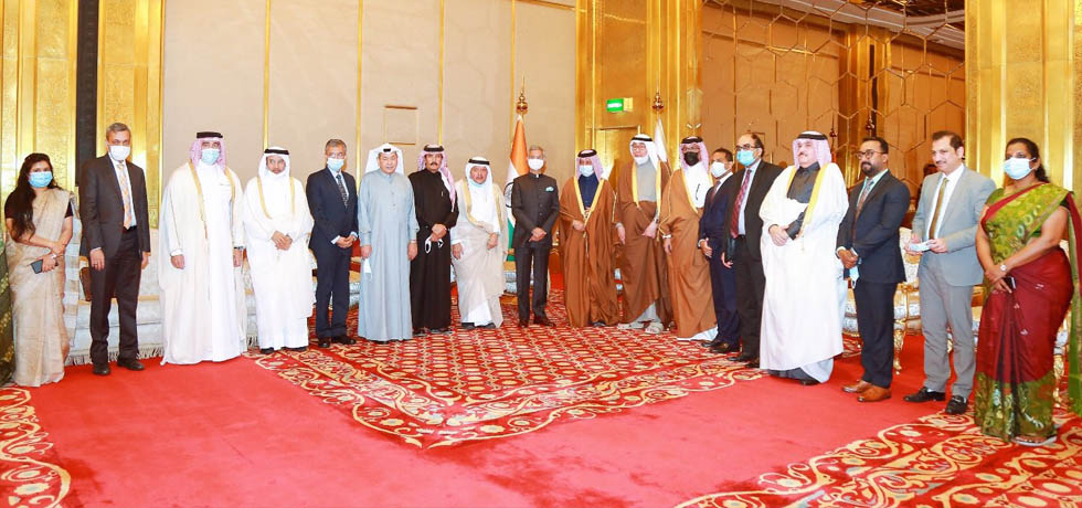 External Affairs Minister at the India-Qatar Business roundtable in Doha