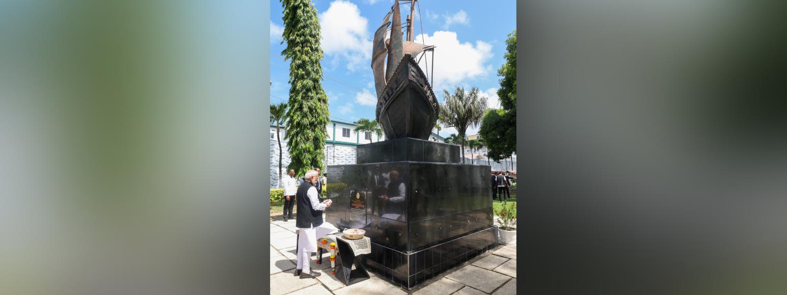 Prime Minister Shri Narendra Modi visited the Indian Arrival monument at the Monument Gardens in Georgetown